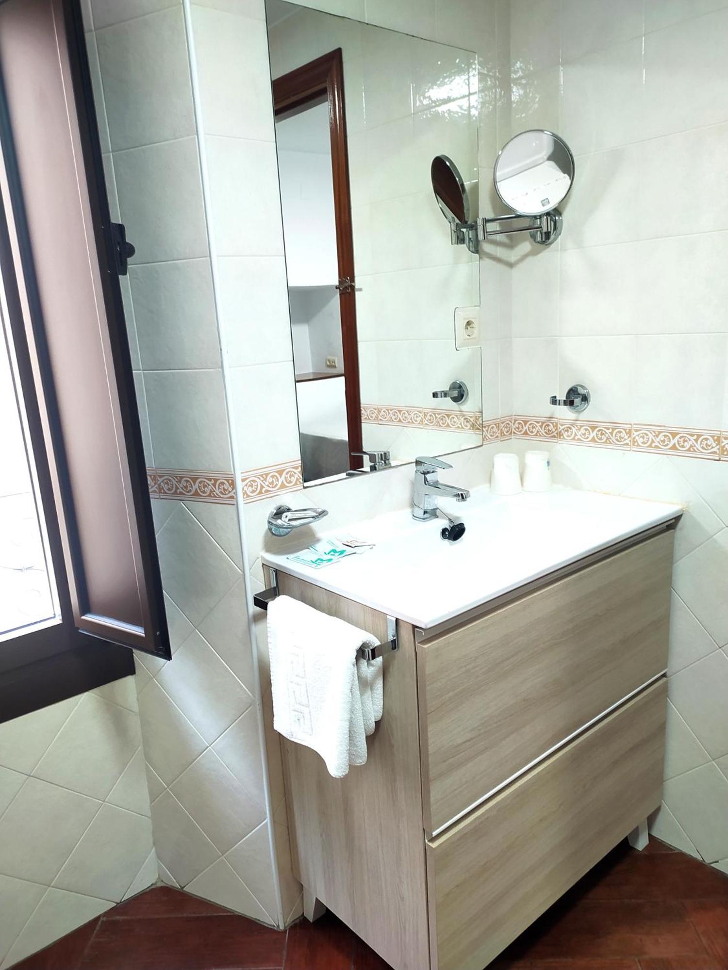 Hostal Cuzco ตรูคีโย ภายนอก รูปภาพ